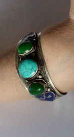 XL SILVER colored Kuchi bracelet, TURQUOISE, BLUE and GREEN stones en hearts decorated