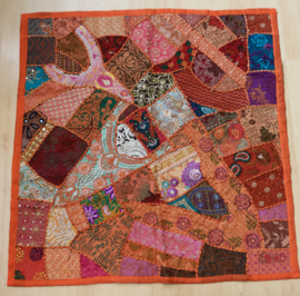 Patchwork Gujarati wandkleed ORANJE, GROEN, ROZE, PAARS pailletten kraaltjes - 100 cm x 100 cm