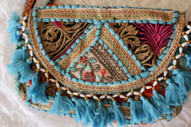 Unieke Boho hippie chic handtas patchwork, kwastjes, rits drukknoop TURQUOISE4 GOUD bloemen - 23 cm x 13 cm x 6 cm