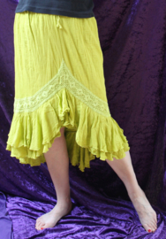 40-42 L-XL - Ruffled Bohemian gipsy summer skirt LIME GREEN knee long - Jupe aux volants,  VERT CLAIR