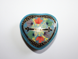 Lightweight, hand painted, lacquered, flowered heartshaped gift boxes  - diameter 8 cm