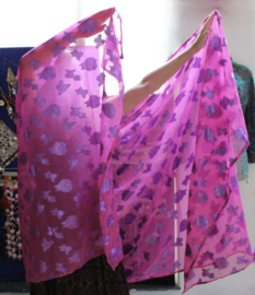 Rechthoekige chiffon sluier FUCHSIA PAARSIG transparant met glimversiering - 112 cm x 265 cm