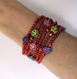 Setje van 6 RODE kraaltjes armbanden met smiley's lichtgewicht "Happy faces"