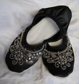 Bellydance shoes BLACK, SILVER sequinned, leather sole