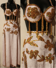 Bellydance costume  : 2-slit straight skirt, WHITE velvet, GOLDen flowers decorated + fully sequinned golden bra -  size 36 -38