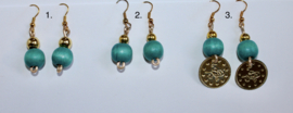 TURQUOISE GOLDEN Leightweight beaded earrings