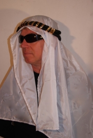 Saudi oil sheikh head gear : white shawl + headband BLACK GOLD 1001 Nights head gear