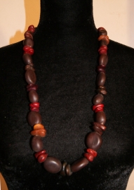 Naturel Necklace made of seeds BROWN, DEEP RED