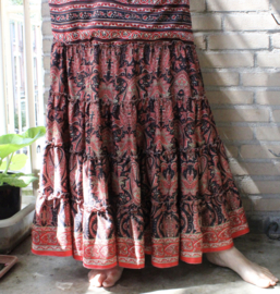 Zijden maxi strokenrok boho hippie stijl ROOD ZWART ECRU met India patronen - L XL Long