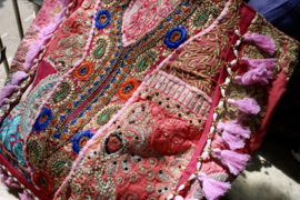 Patchwork Banjara Boho India hippie tas tote bag strandtas LICHTROZE2 FUCHSIA GOUD, met kwastjes en kraaltjes