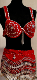 G26 - Bellydance hipbelt, velvet coinbelt with Nazar Boncugu Good Luck eyes - Foulard velours ROUGE, sequins ARGENTÉS