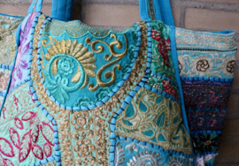 Lichtgewicht Patchwork Banjara Boho India hippie tas tote bag XL met 3 ritsen, GOUDEN borduurwerk, bloemen TURQUOISE14