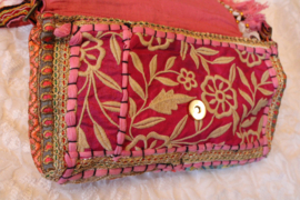 Unieke Boho hippie chic handtas cross body schoudertasje patchwork kwastjes rits drukknoop ROZE6 GOUD - 23cm x 13 cm x 6cm