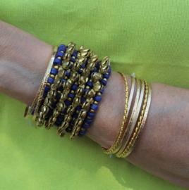 Mix Setje van 3 GOUD kleurige armbandjes Bangles - diameter 7 cm Medium/Large M/L "Bangles" 