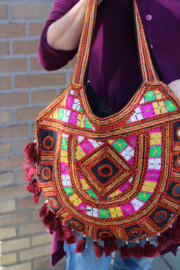 Halfronde Banjara Boho India hippie spiegeltjes tas tote bag BRUIN2 MULTICOLOR met kwastjes en kraaltjes