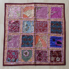 Patchwork Gujarati kussensloop ROZE2 pailletten kraaltjes patchwork 61 cm vierkant XL