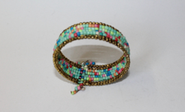 Atlantis Armband Ibiza hippie chic met mix kleuren kraaltjes TURQUOISE GROEN GOUD BLAUW ROOD ZALMORANJE ROZE