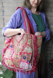 Patchwork Banjari Indian Bohemian Tote Bag strandtas FUCHSIA ROZE10 met rijkelijk GOUDEN borduursel