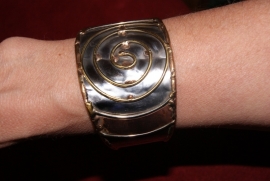 "Return to the Goddess"  Spiral bracelet ZILVER-GREY and GOLD color -Bracelet métal ARGENTÉ, décoré d'une spirale CUIVRÉE