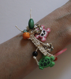 Macrame girls or children charm bracelet, heart, skateboard and turtle decorated