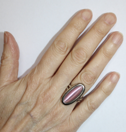 size 53/54, diameter 17,5 mm -  PINK cats eye ring, SILVER