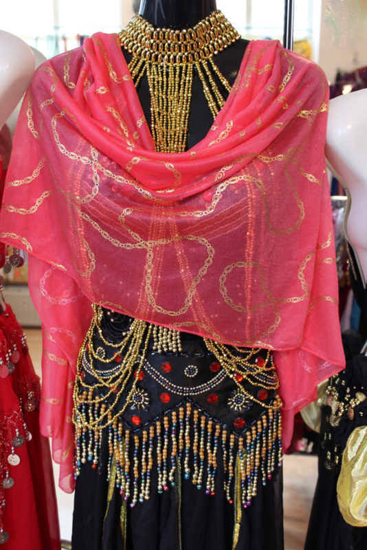 ROZE sjaaltje met een vleugje ORANJE / ZALMROZE rechthoekig met GOUDEN ketting motief opdruk - SALMON PINK shawl, rectangular, with GOLDEN chains print