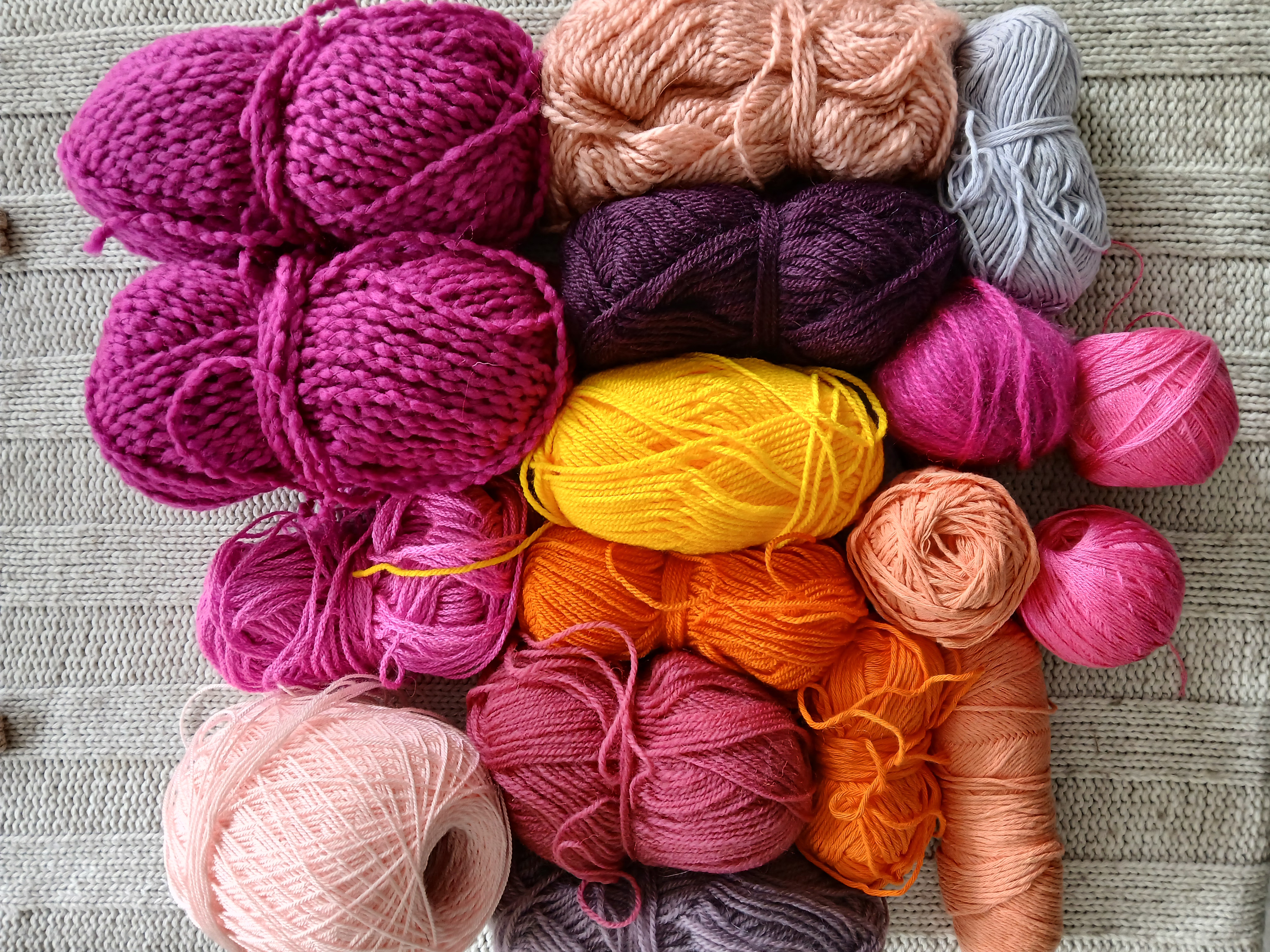 Pakket restanten roze/oranje 815 gram