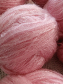 Restant roze wol 428 gram