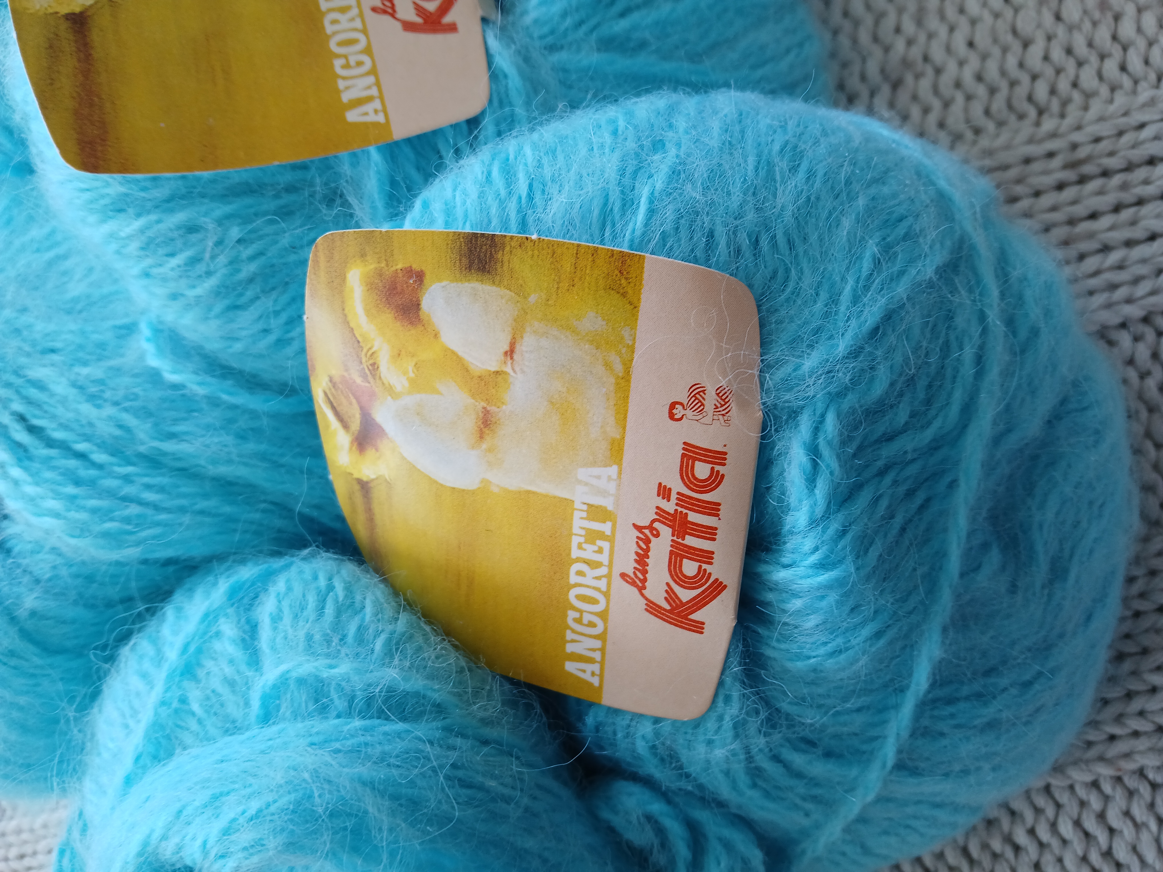 6 bollen Katia Angoretta Turquoise