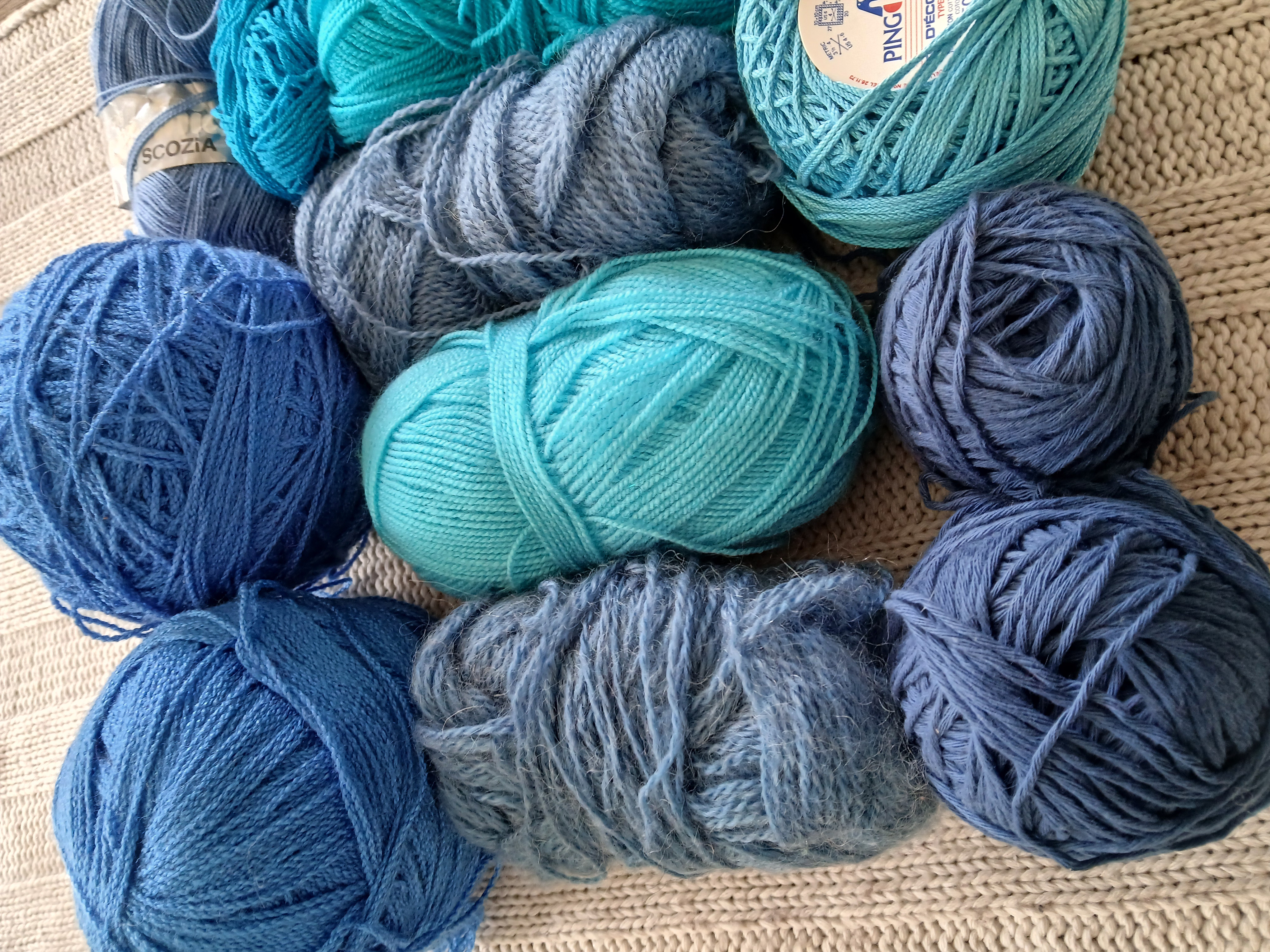 Pakket restanten blauw 945 gram