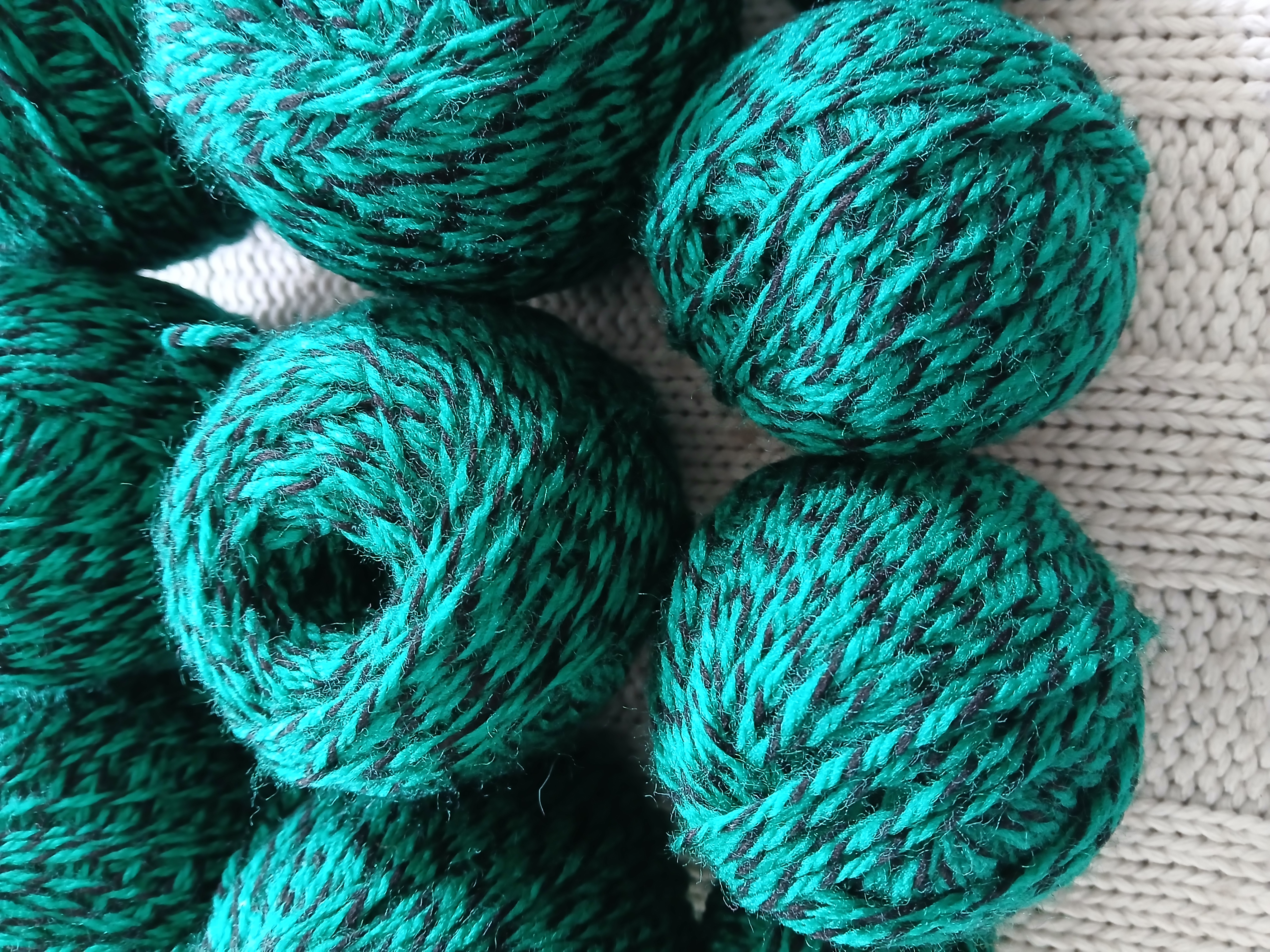 Pakket restanten groen/zwart 410 gram