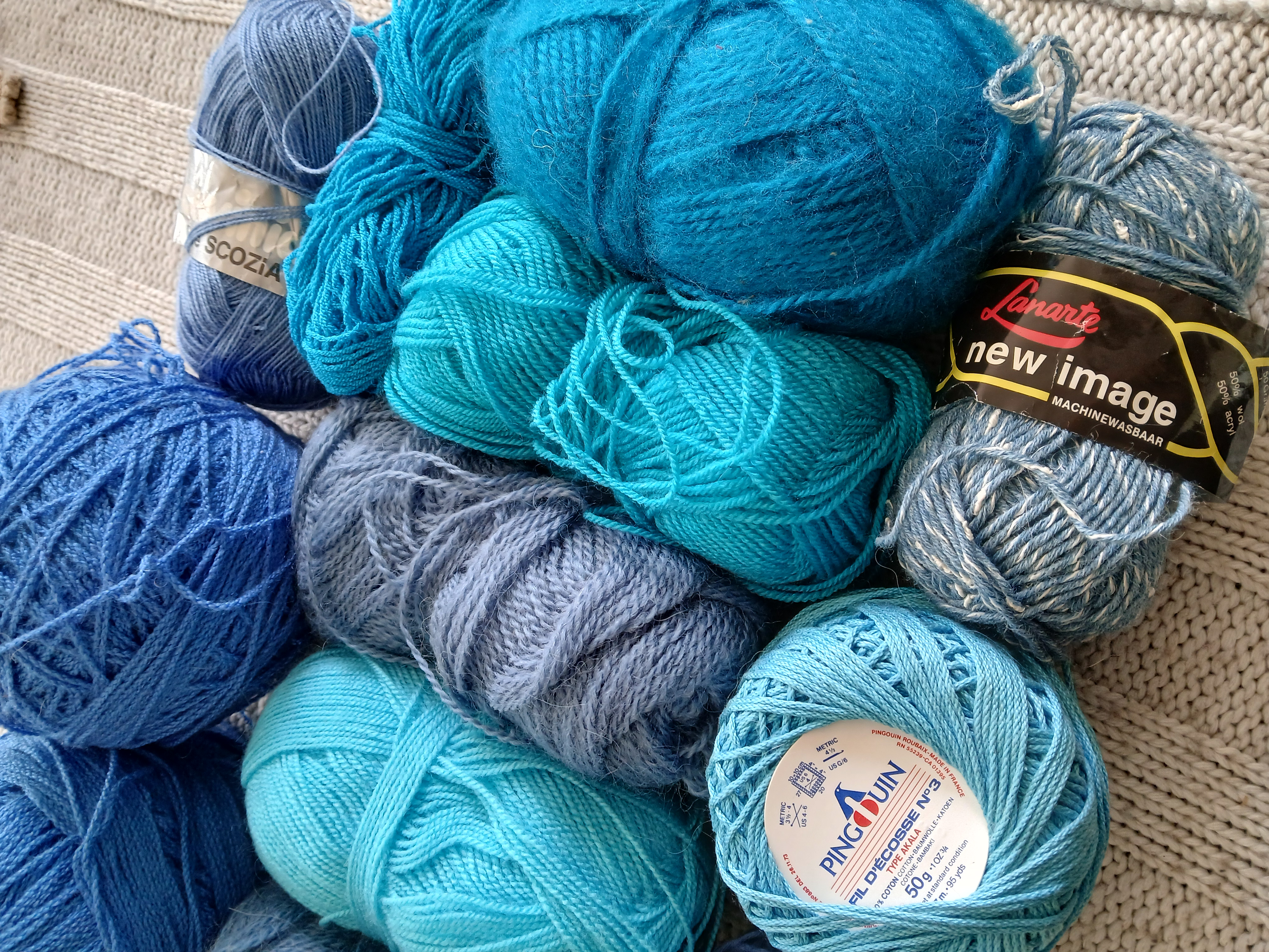 Pakket restanten blauw 945 gram
