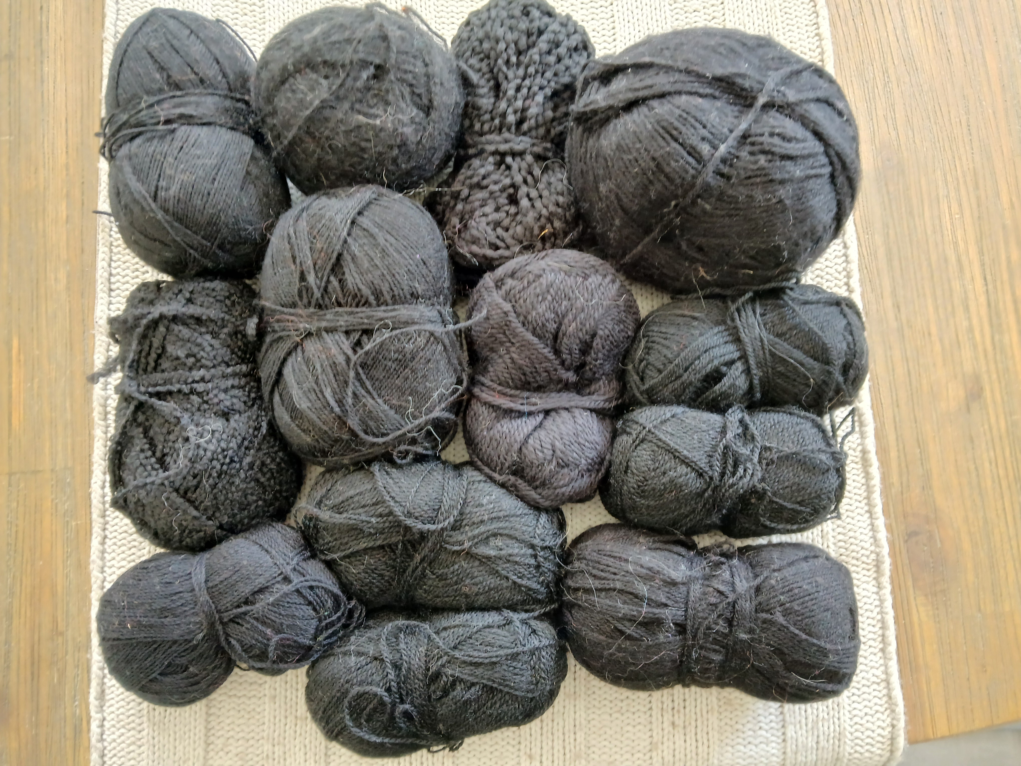 Pakket restanten zwart 735 gram