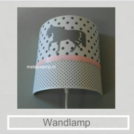 Wandlamp in dezelfde stoffen als hanglamp