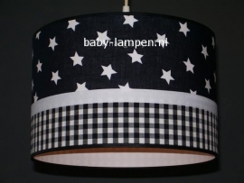 lamp babykamer zwarte sterren en ruitjes