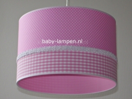 lamp babykamer roze ruitje en stipje