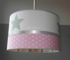 babylamp wit mint groene ster roze sterren en steigerhout