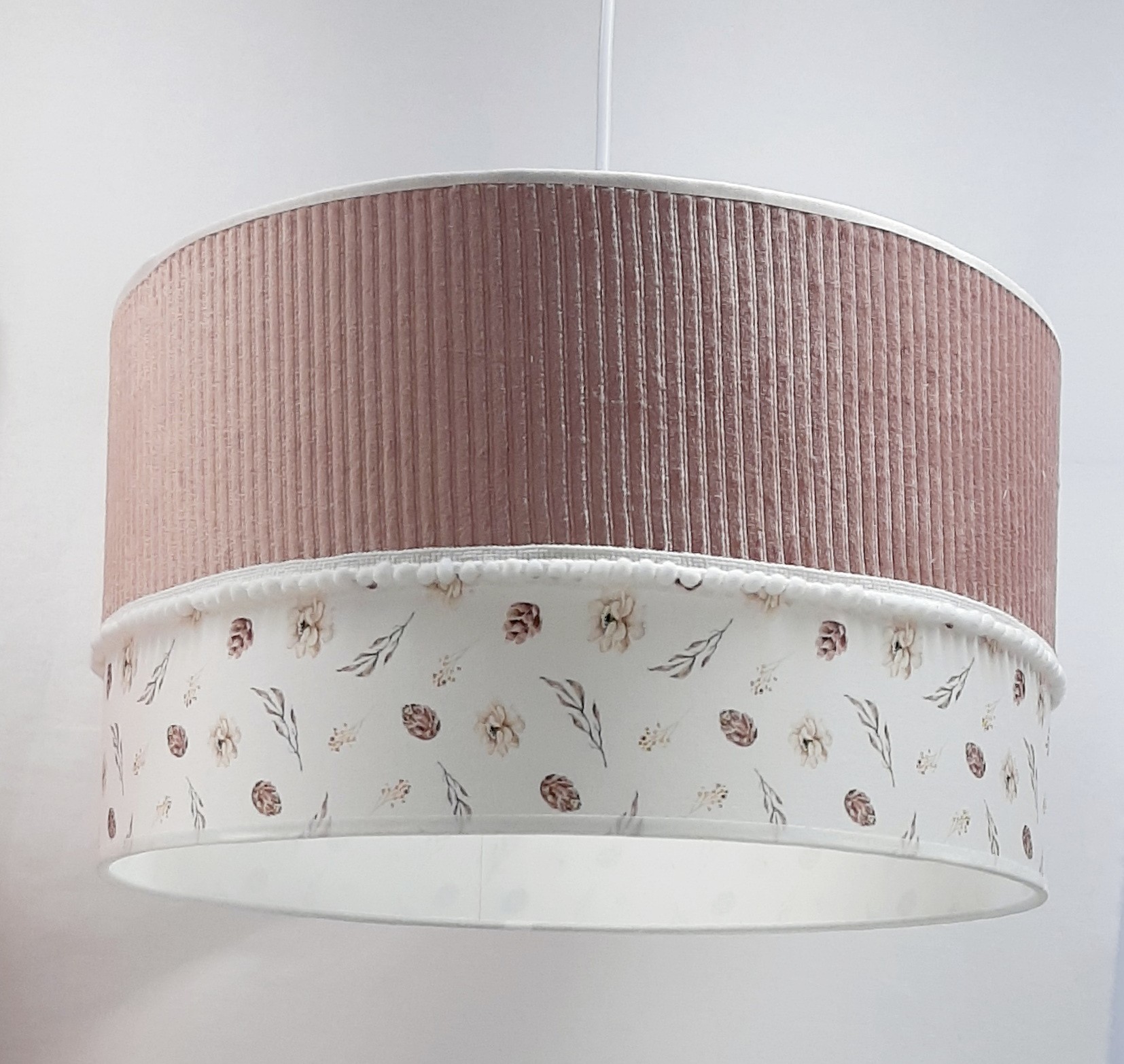 Hanglamp babykamer oud roze velours ribstof