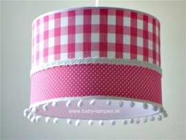 Babylamp fuchsia ruit en stipjes met witte bolletjes