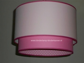 lamp babykamer roze en roze hartjes