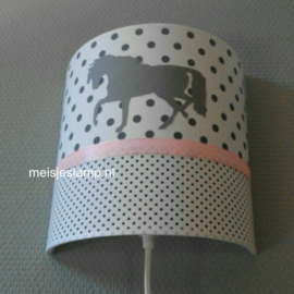 Lamp met paarden roze grijs