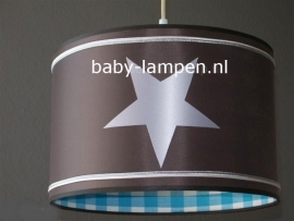 Babylamp taupe met zilveren ster en aqua ruit