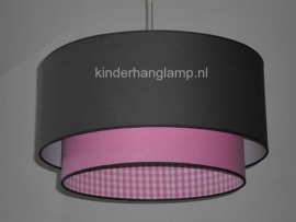 lamp babykamer effen roze en antraciet met roze ruitjes