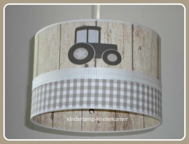 Babylamp beige steigerhout met drie keer tractor