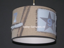 Stoere lamp babykamer 7&9 lichtblauw
