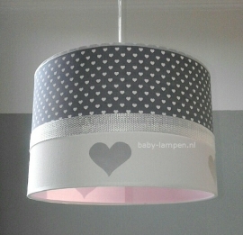 babylamp grijze hartjes zilveren hartjes en roze binnenkant