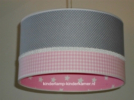 Babylamp grijs stipje roze ruitje en sterren