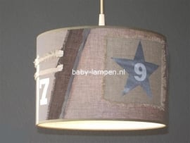 Stoere lamp  babykamer 7&9 beige