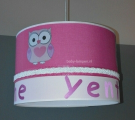 babylamp Yenthe fuchsia en uiltjes