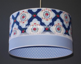 Lamp babykamer blauwe ornamenten